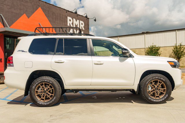 Used 2021 Toyota Land Cruiser Heritage Edition image 4