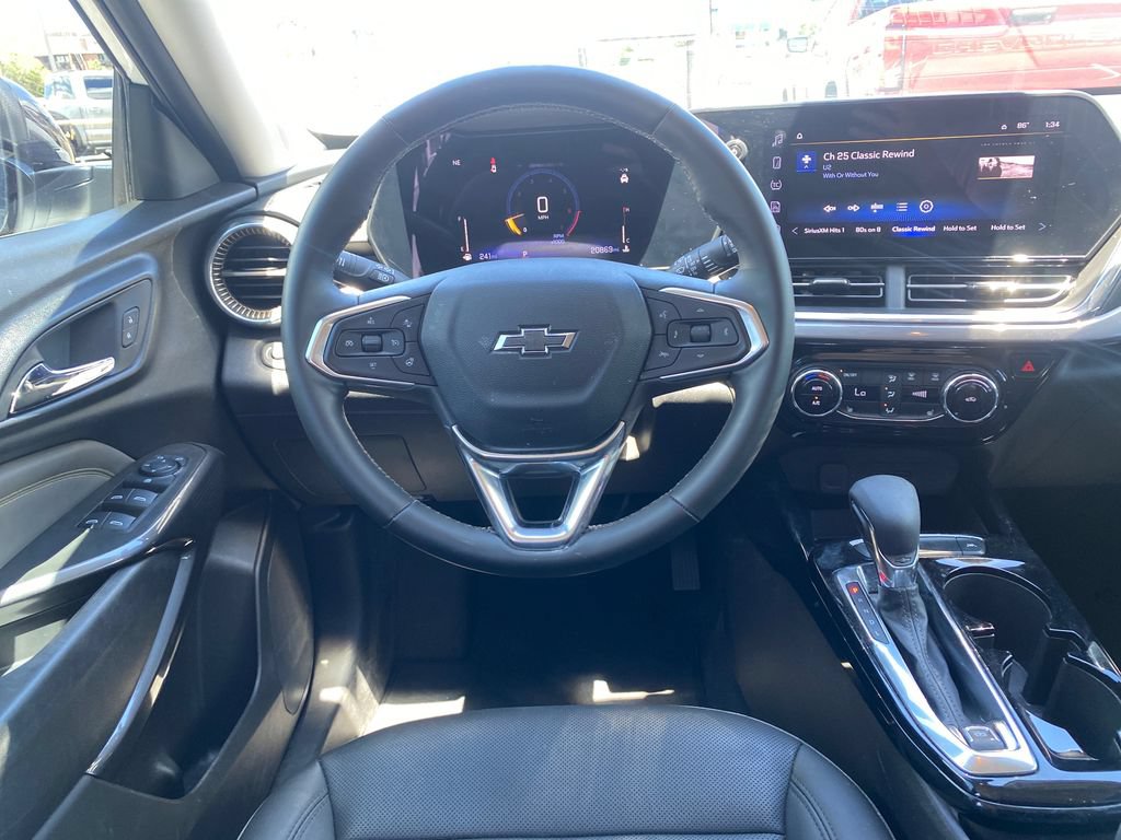 Used 2025 Chevrolet Trax ACTIV w/ Driver Confidence Package FWD image 13
