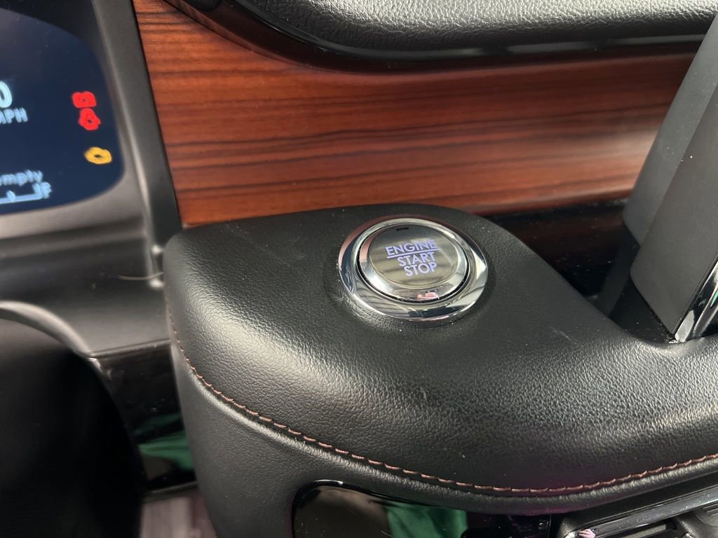 Used 2023 Lincoln Aviator Reserve w/ Equipment Group 201A image 15