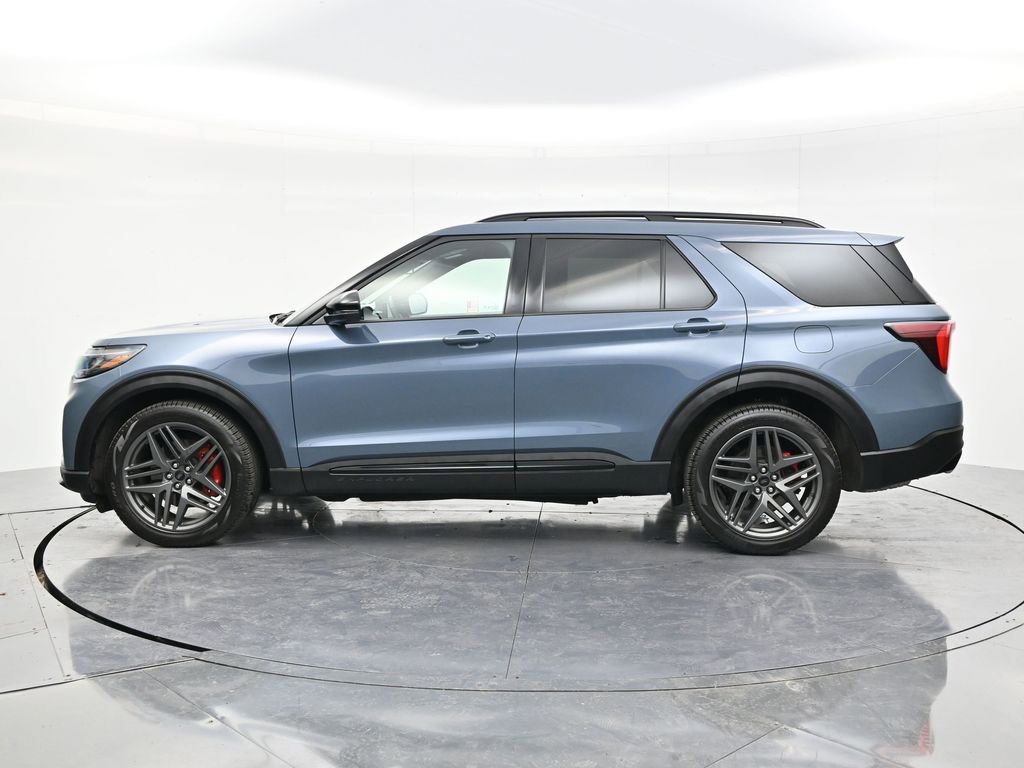 Used 2025 Ford Explorer ST w/ Sun And Sound Package image 8
