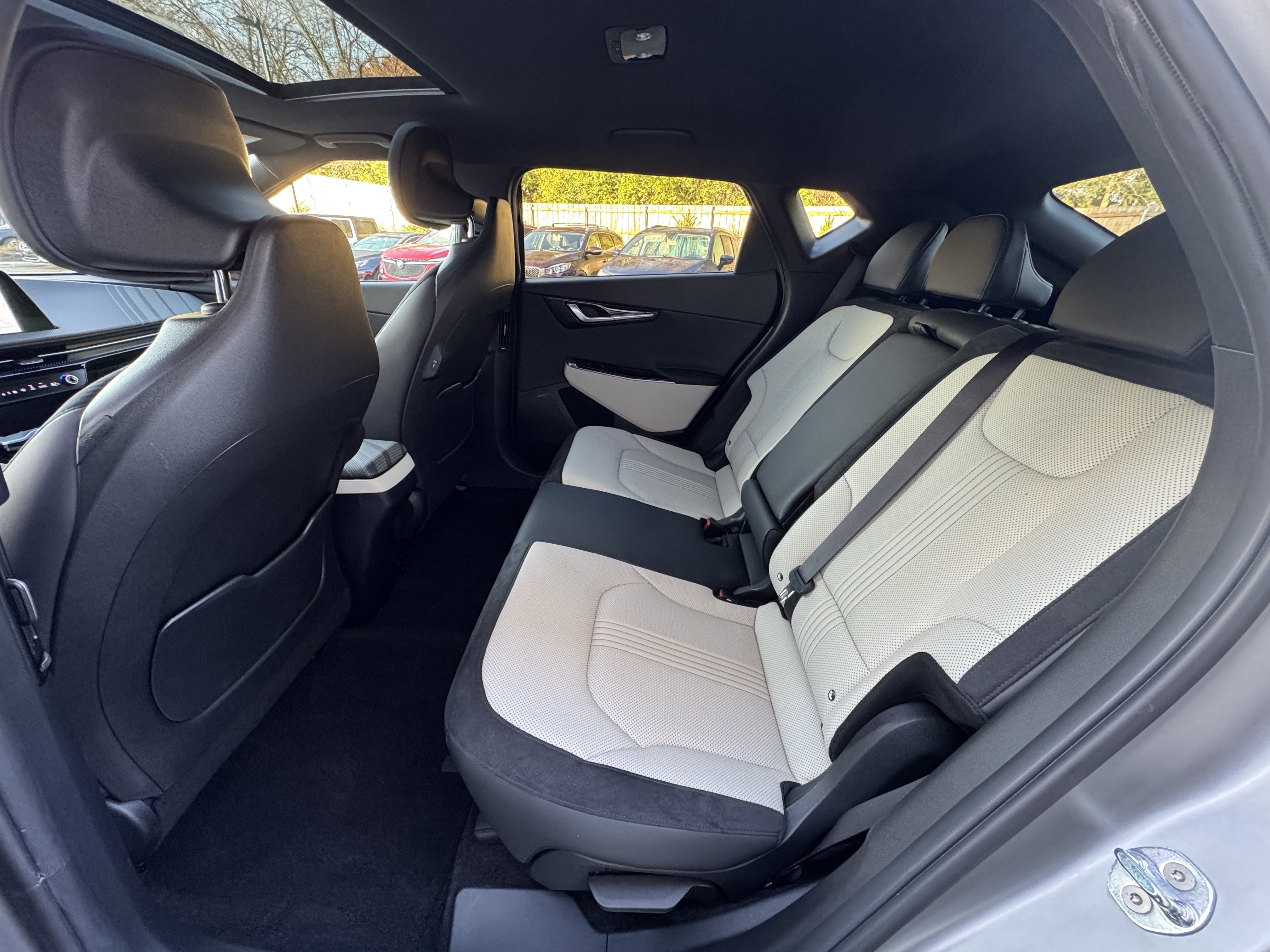 Used 2023 Kia EV6 GT-Line w/ GT-Line White Seat Package image 21