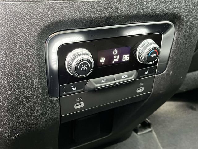 Used 2021 GMC Yukon Denali w/ Denali Premium Package image 21