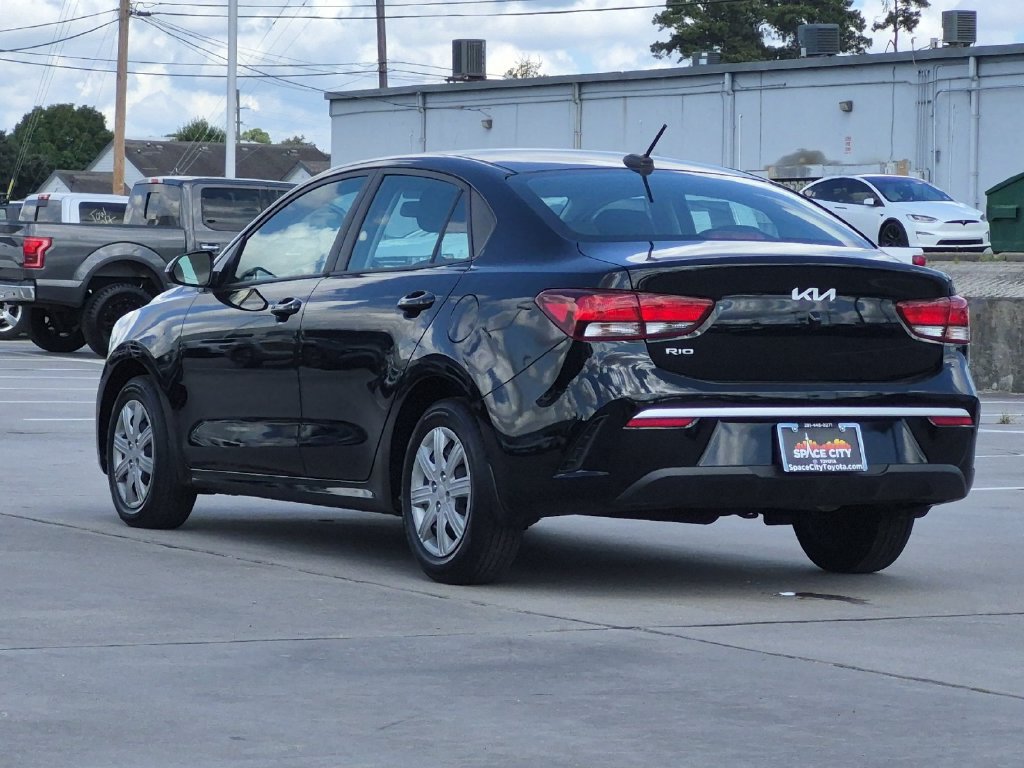 Used 2023 Kia Rio LX FWD image 4