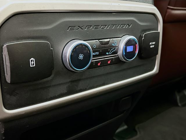 Used 2022 Ford Expedition Max Limited image 28