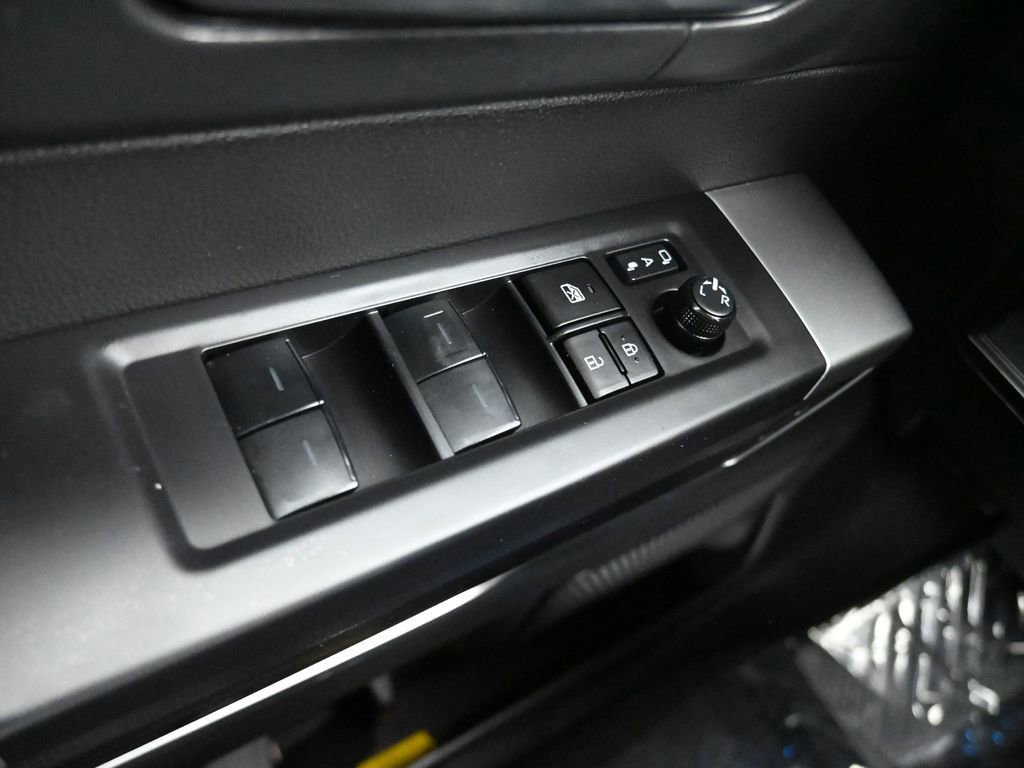 Used 2024 Toyota Sequoia Platinum image 19