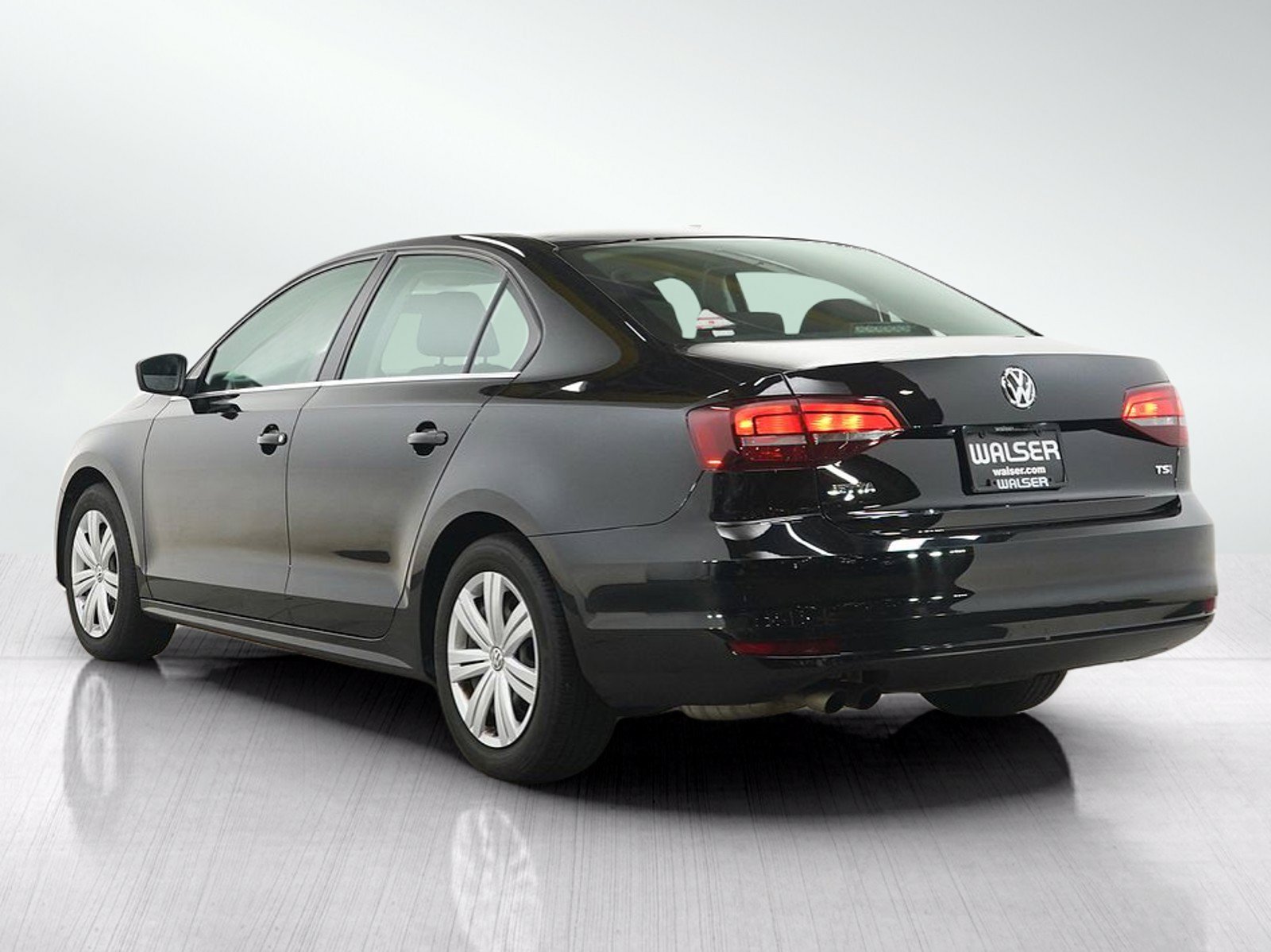 Used 2017 Volkswagen Jetta S w/ Jetta S Cold Weather Package FWD image 3