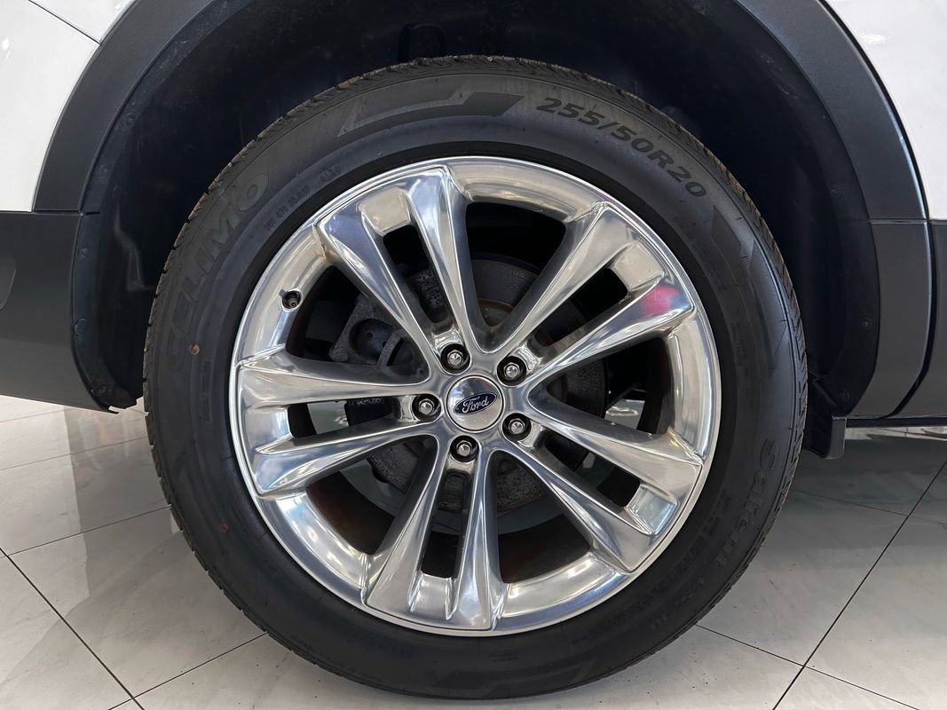 Used 2019 Ford Explorer XLT w/ Equipment Group 202A image 40