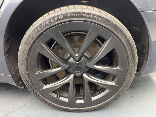 Used 2022 Tesla Model S Plaid image 20