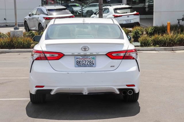 Used 2019 Toyota Camry SE FWD image 5