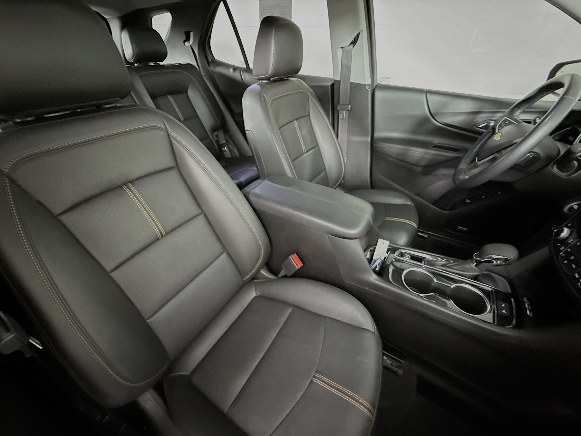 Used 2022 Chevrolet Equinox Premier image 36