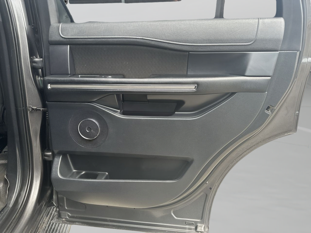 Used 2019 Ford Expedition XLT RWD image 34