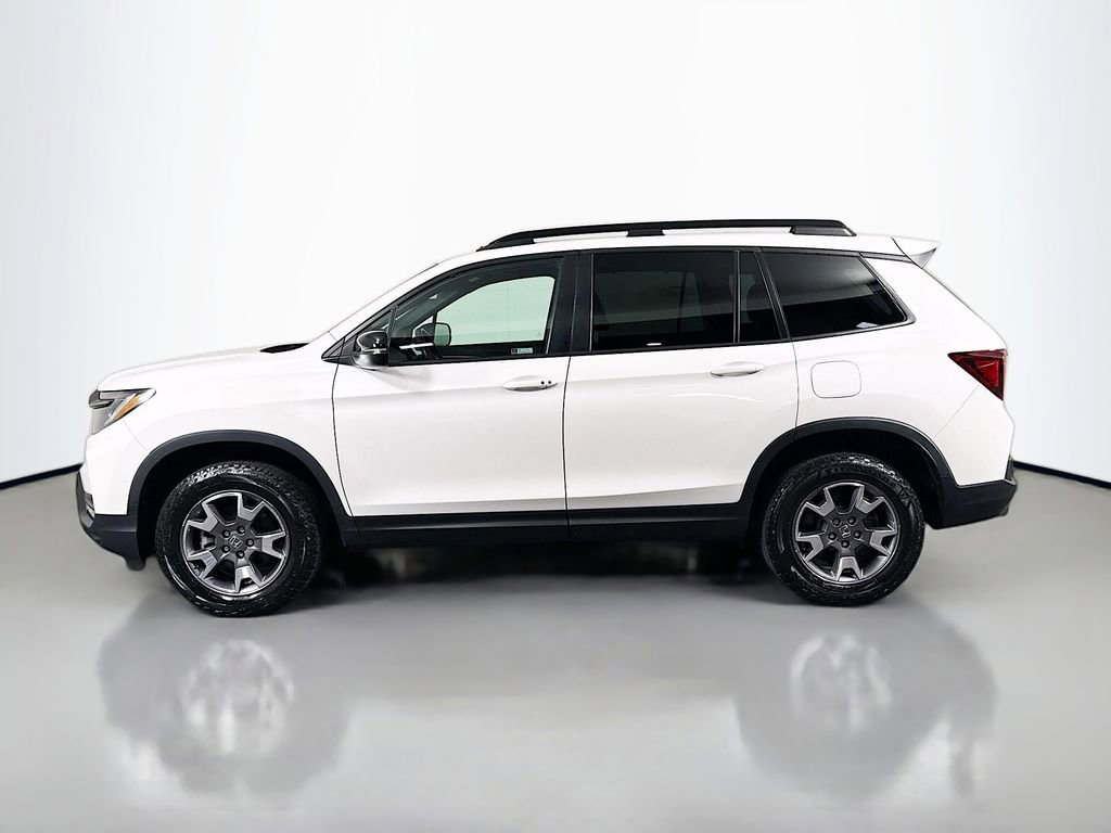 Certified 2023 Honda Passport TrailSport image 4