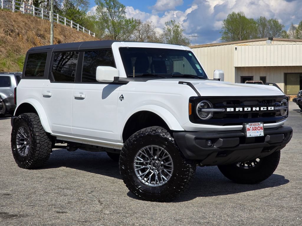 Used 2025 Ford Bronco Outer Banks image 14