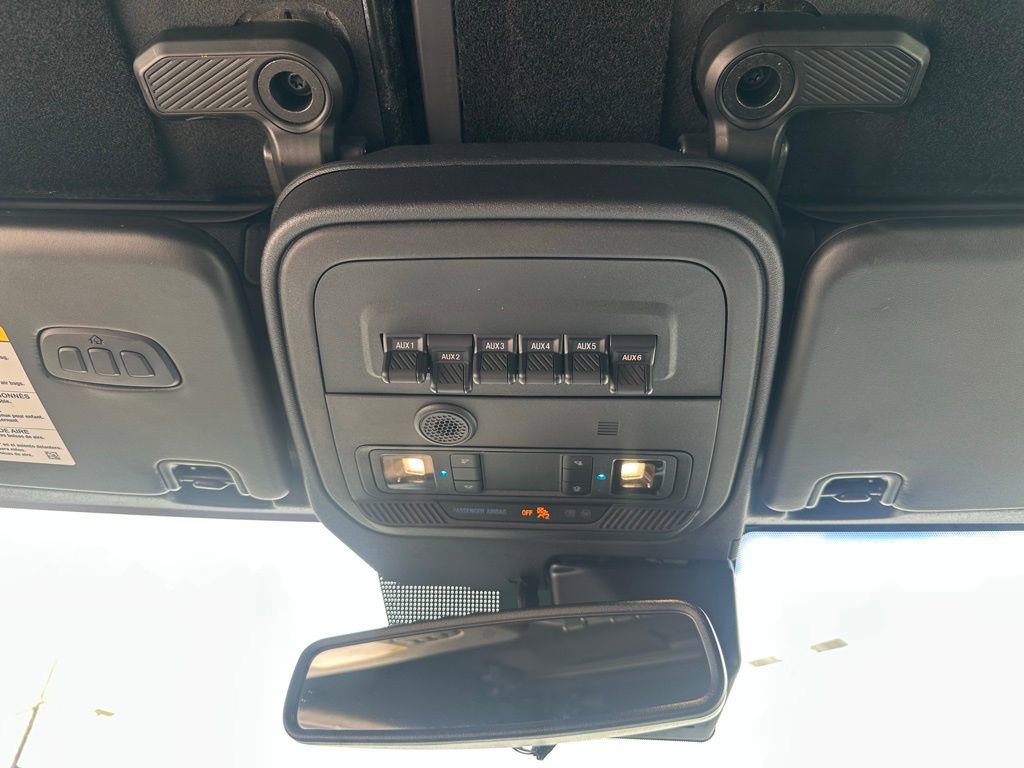 Used 2023 Ford Bronco Wildtrak image 18