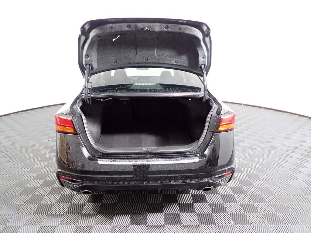 Used 2019 Nissan Altima 2.5 SV image 15