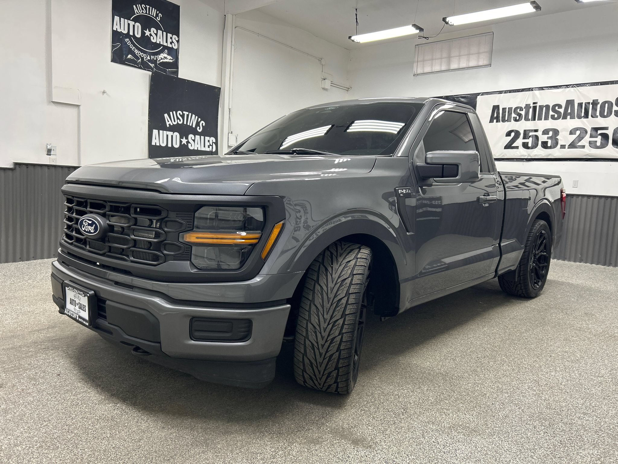 Used 2024 Ford F150 XL AWD/4WD image 3