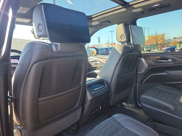 Used 2022 Cadillac Escalade ESV Sport Platinum w/ Heavy-Duty Trailer Package image 31