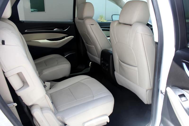 Used 2023 Buick Enclave Essence w/ Sound and Sites Package image 17
