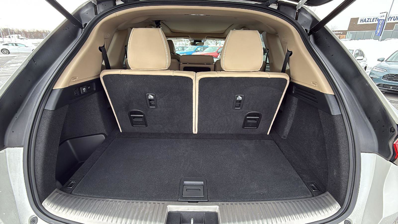 Used 2023 Acura MDX SH-AWD w/ Advance Package image 20