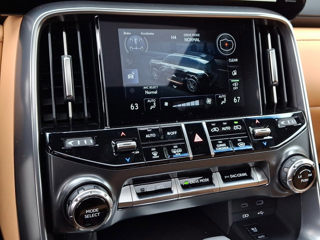 New 2026 Lexus LX 700h Luxury AWD/4WD image 11