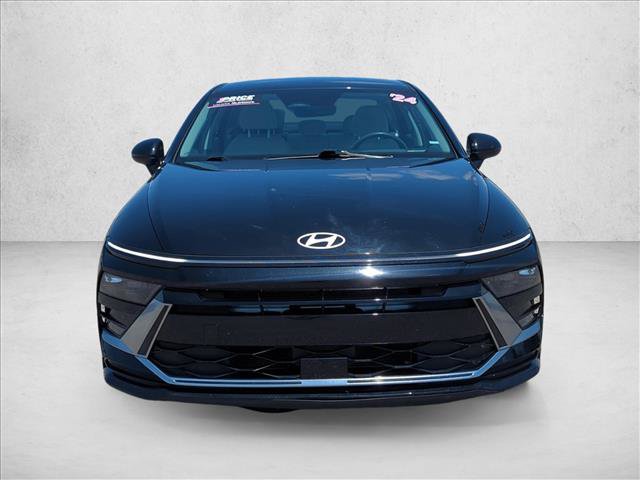 Used 2024 Hyundai Sonata SEL FWD image 2
