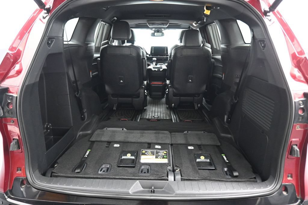 Used 2021 Toyota Sienna XSE FWD image 59