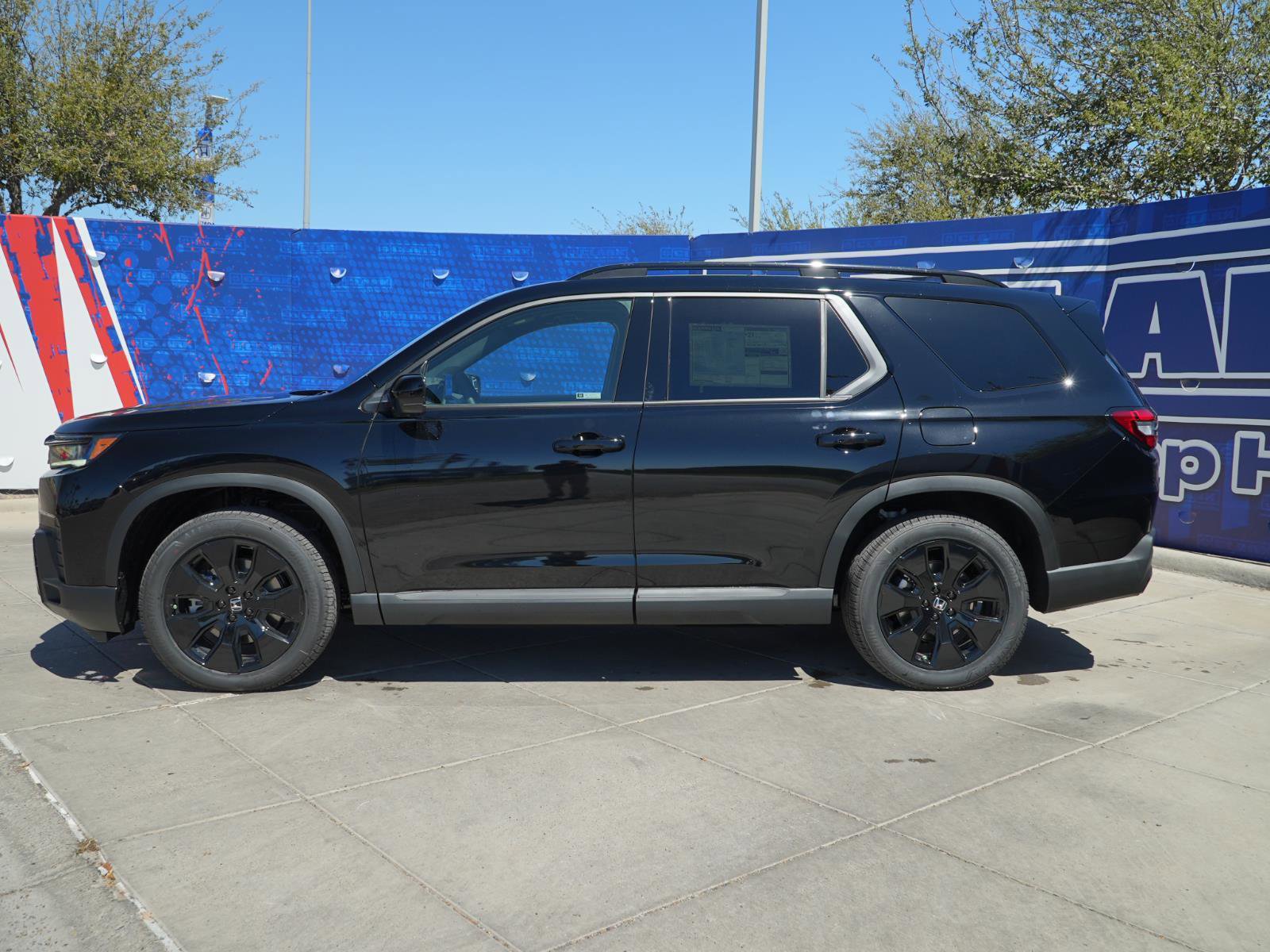 New 2026 Honda Pilot Black Edition image 10