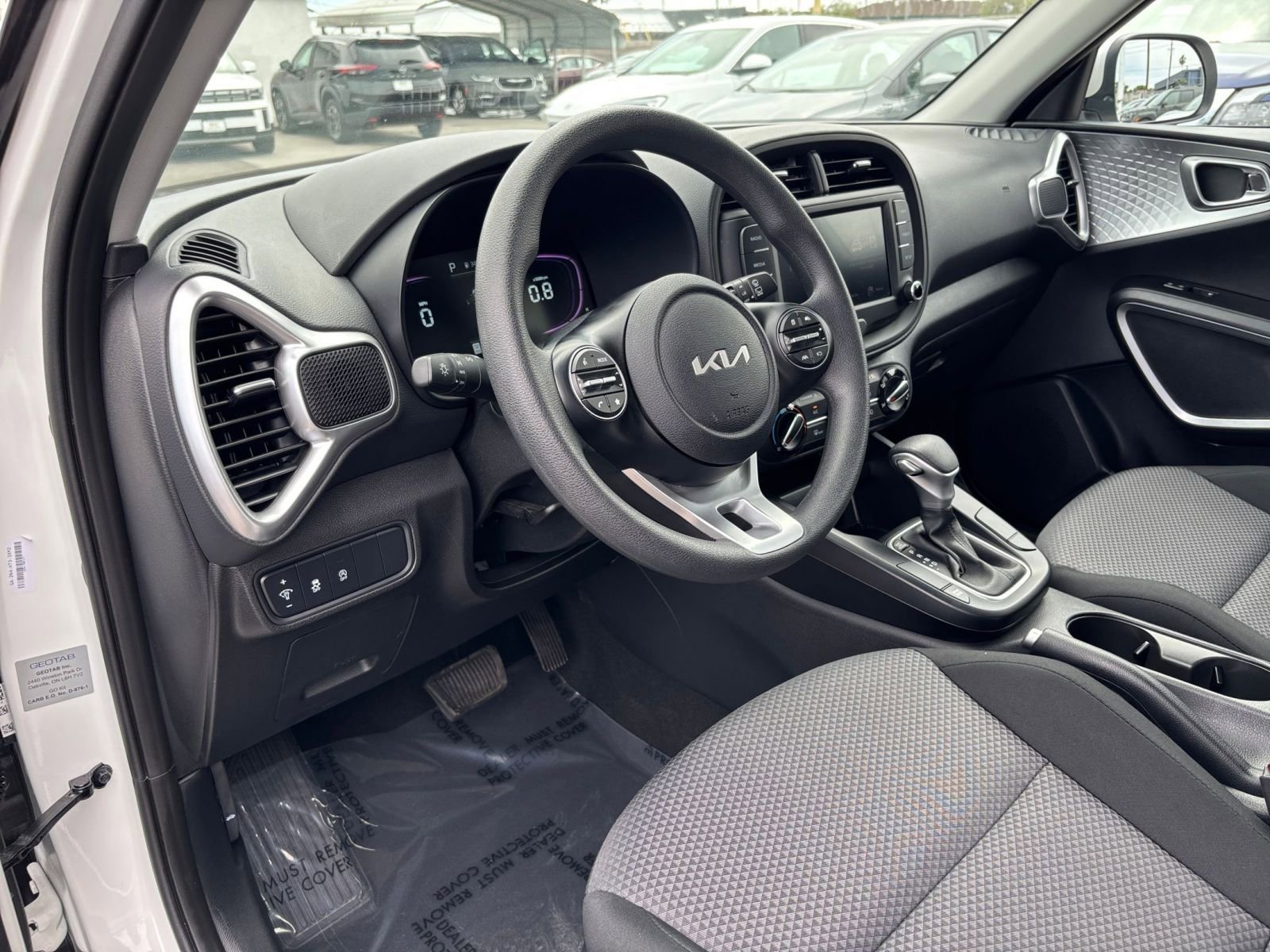 Used 2025 Kia Soul LX w/ LX Technology Package FWD image 33