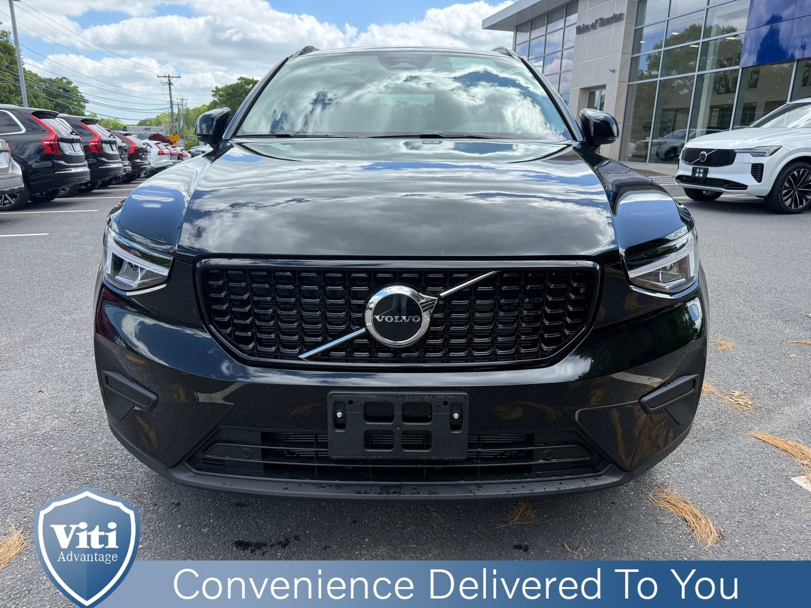 New 2026 Volvo XC40 B5 Core w/ Protection Package Premier AWD/4WD image 3