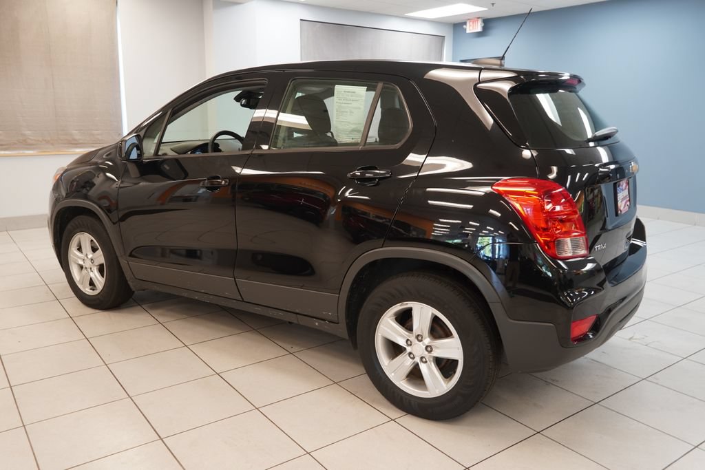 Used 2020 Chevrolet Trax LS FWD image 7