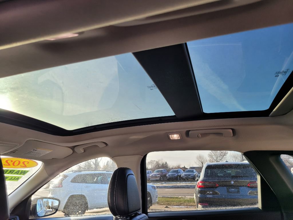 Used 2021 Ford Escape Titanium image 50