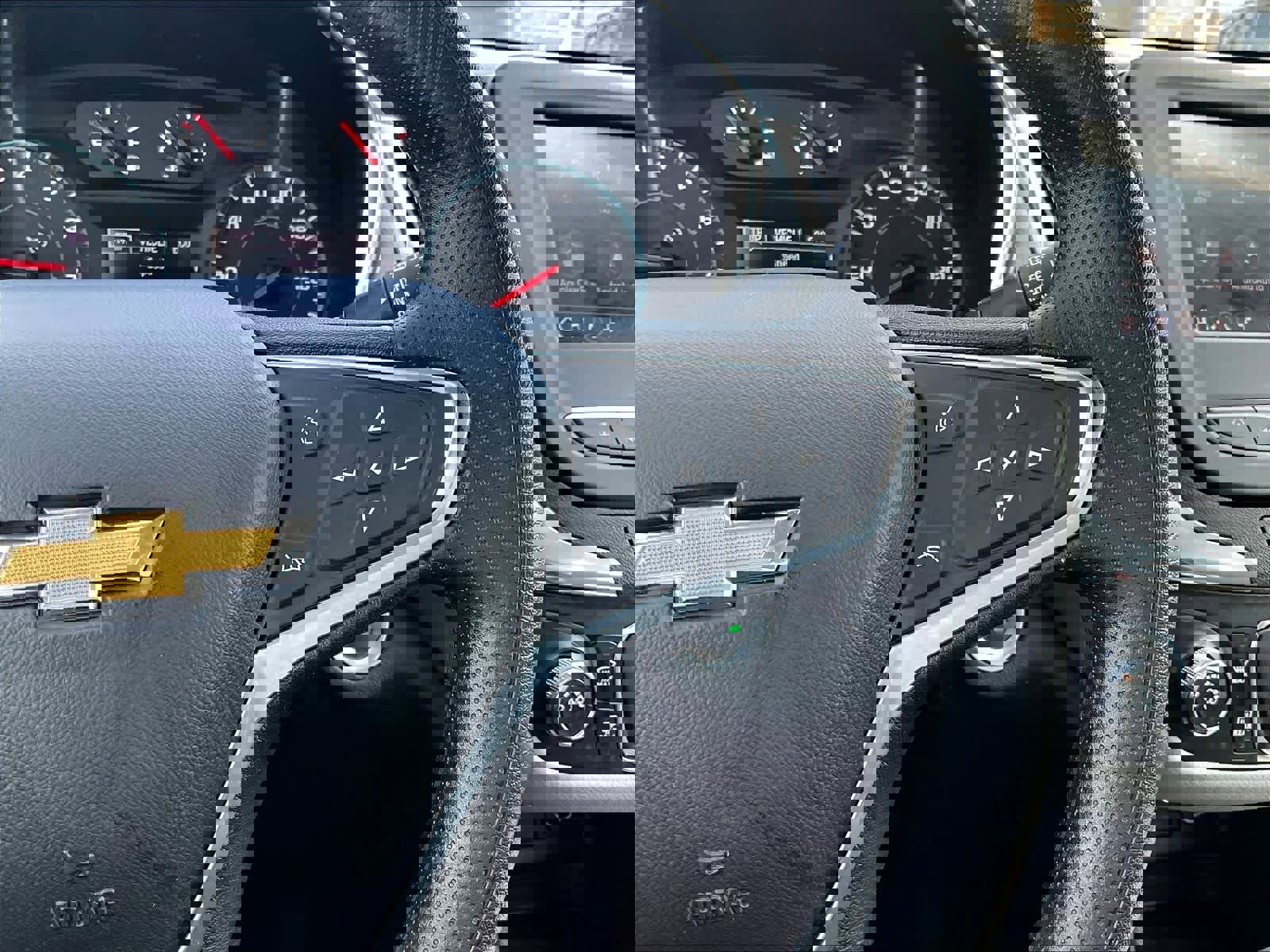 Used 2023 Chevrolet Equinox LS image 23