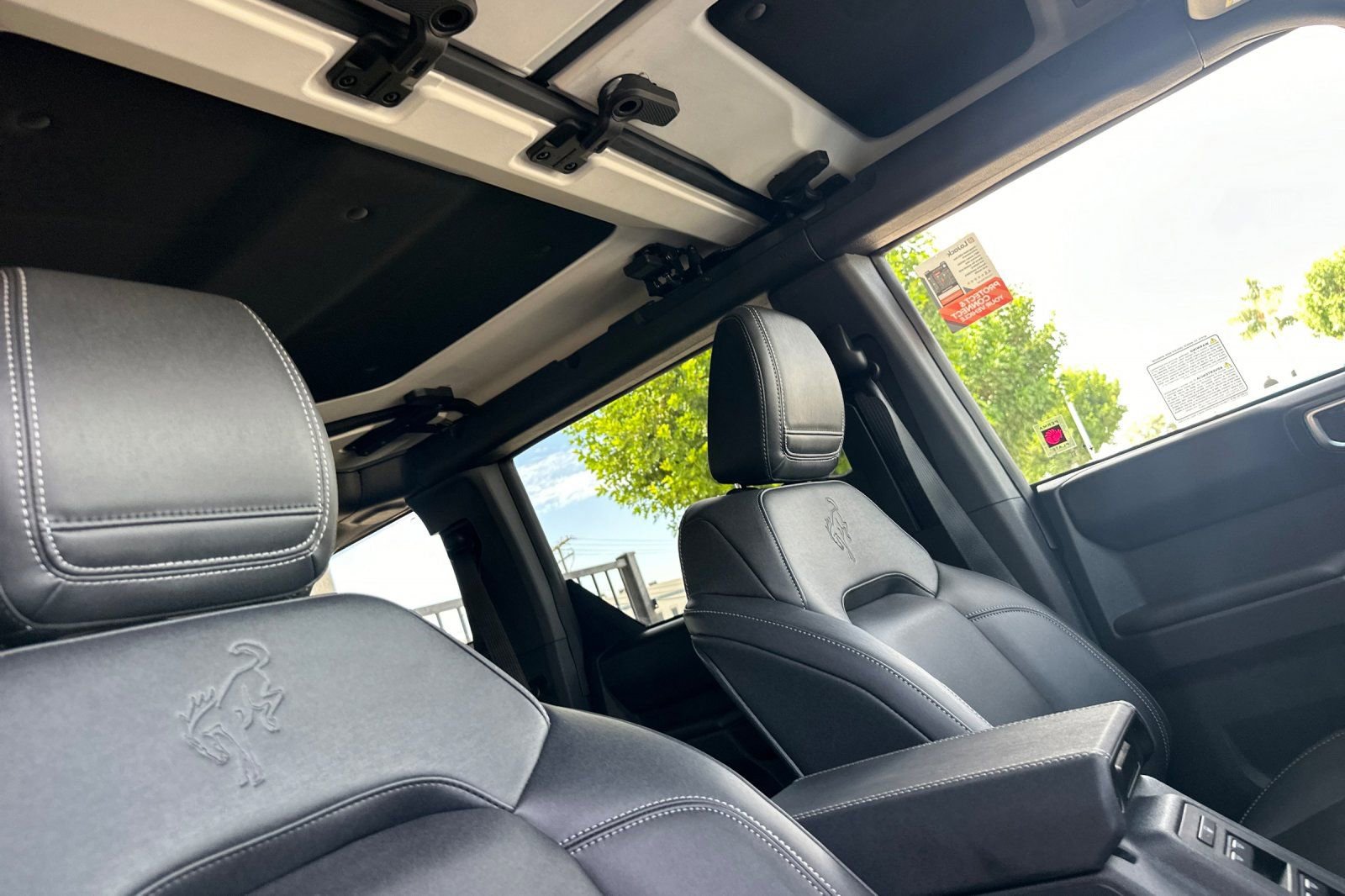 New 2025 Ford Bronco Badlands image 17