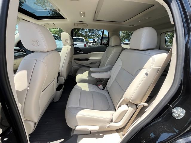 Used 2021 GMC Acadia Denali w/ Denali Technology Package FWD image 10