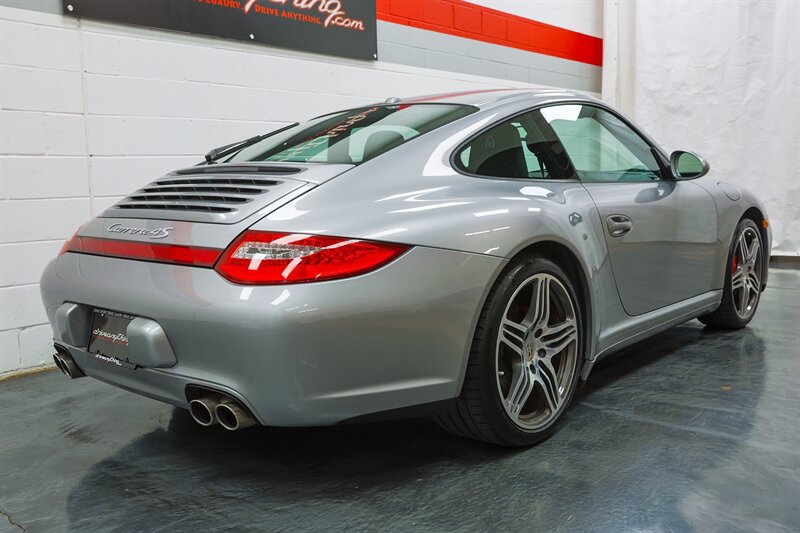 Used 2009 Porsche 911 Carrera 4S AWD/4WD image 25