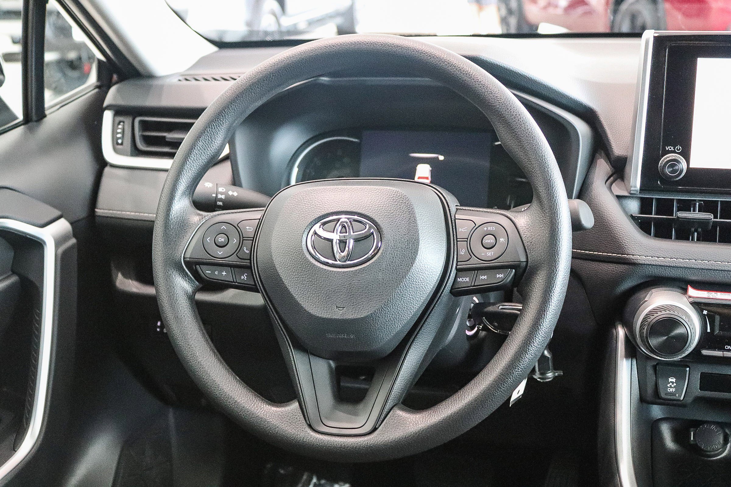 New 2025 Toyota RAV4 LE image 18
