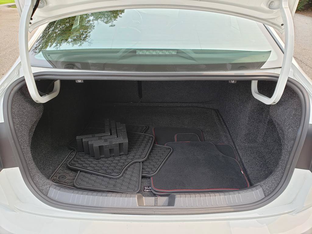 Used 2022 Volkswagen Jetta GLI Autobahn FWD image 15