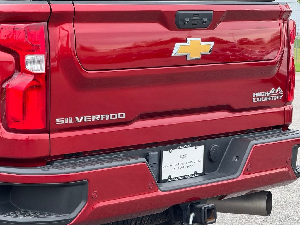 Used 2022 Chevrolet Silverado 2500 High Country w/ Safety Package II image 8