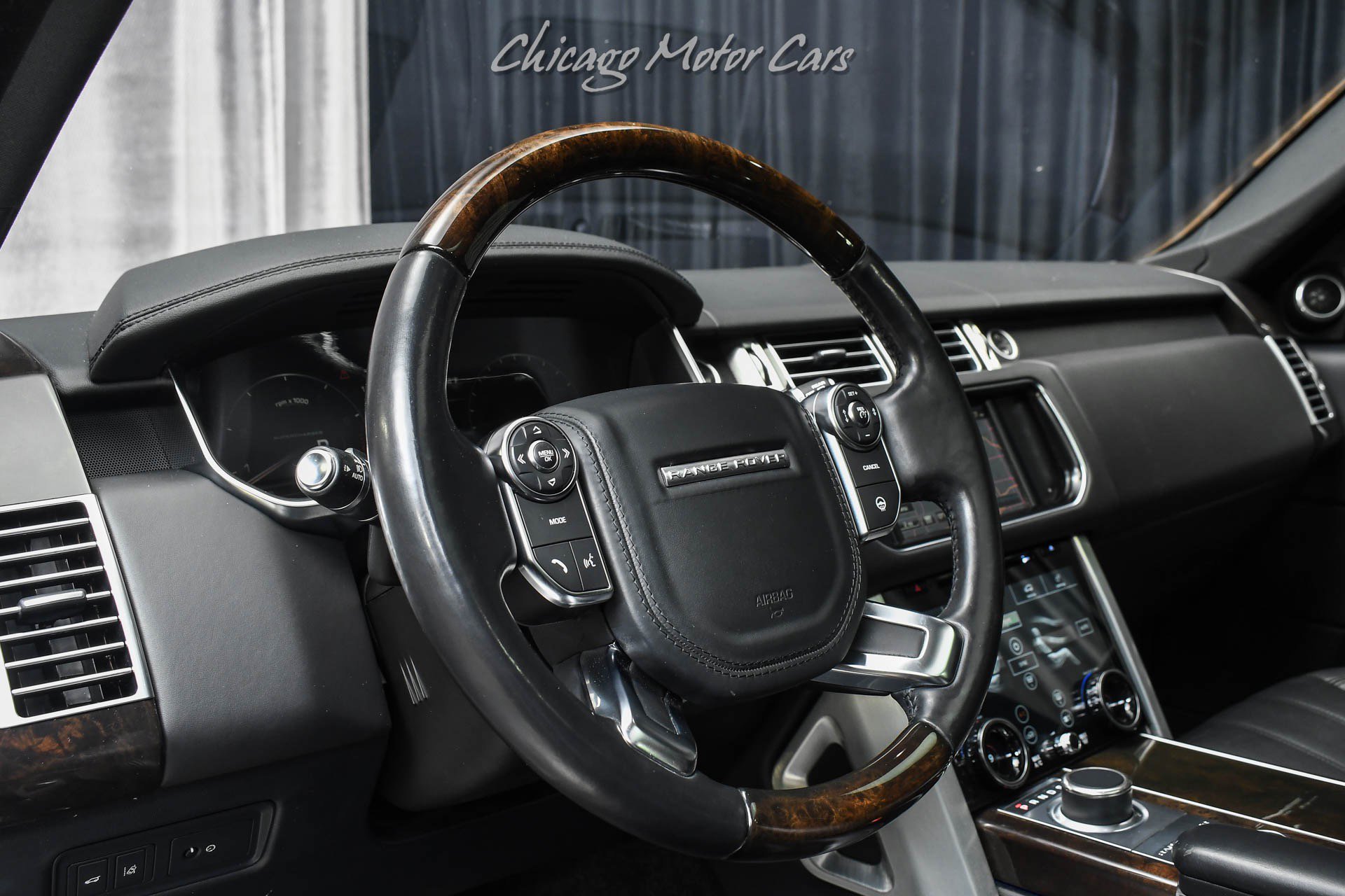 Used 2016 Land Rover Range Rover Long Wheelbase Supercharged image 9