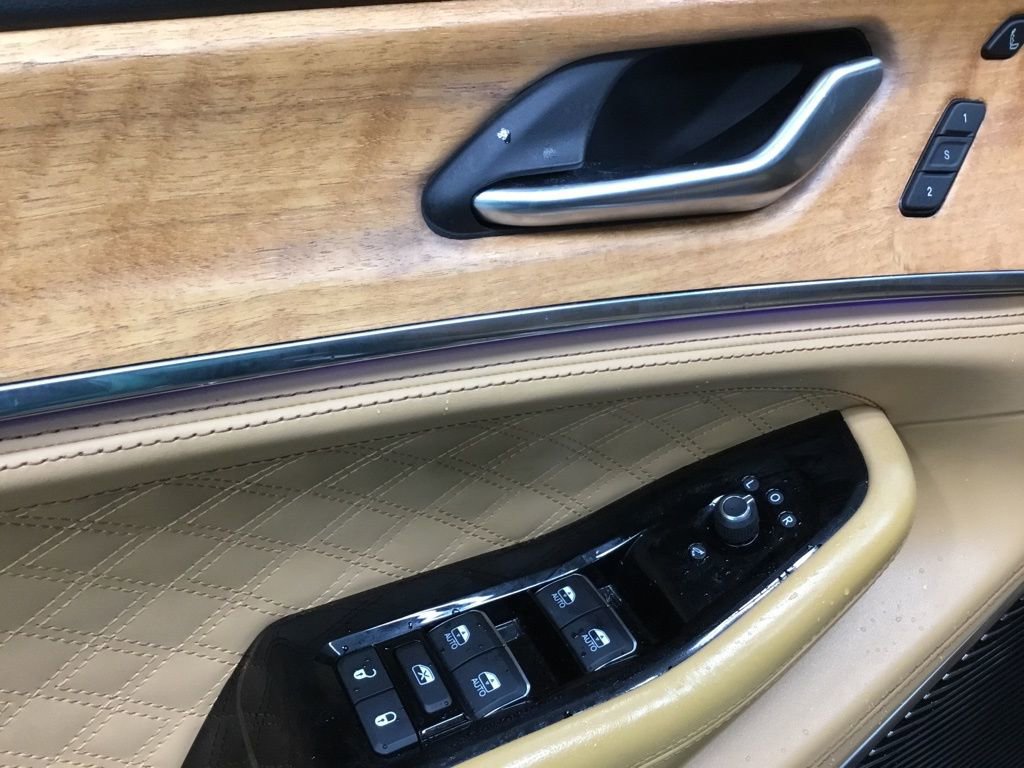 Used 2023 Jeep Grand Cherokee L Summit image 8