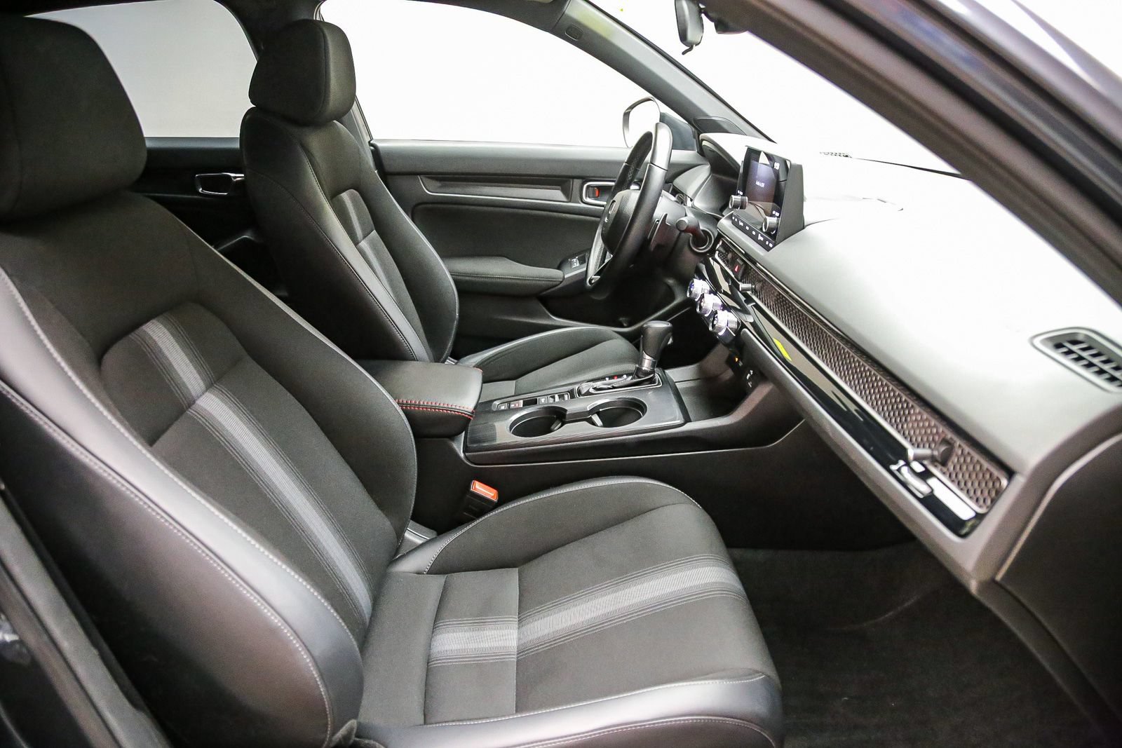 Used 2022 Honda Civic Sport image 17