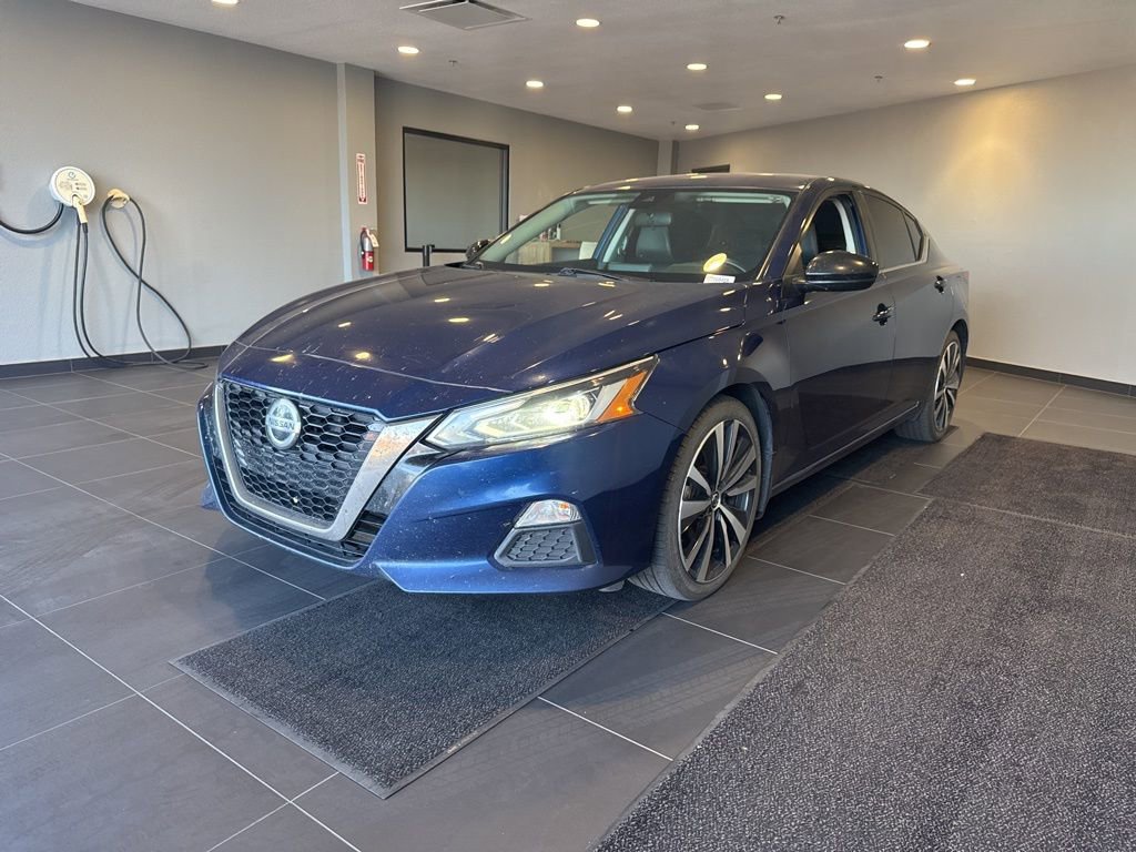 Used 2021 Nissan Altima 2.5 SR image 1