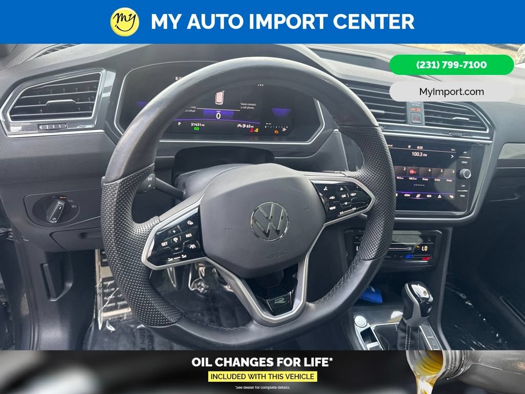 Used 2024 Volkswagen Tiguan SE R-Line AWD/4WD image 9