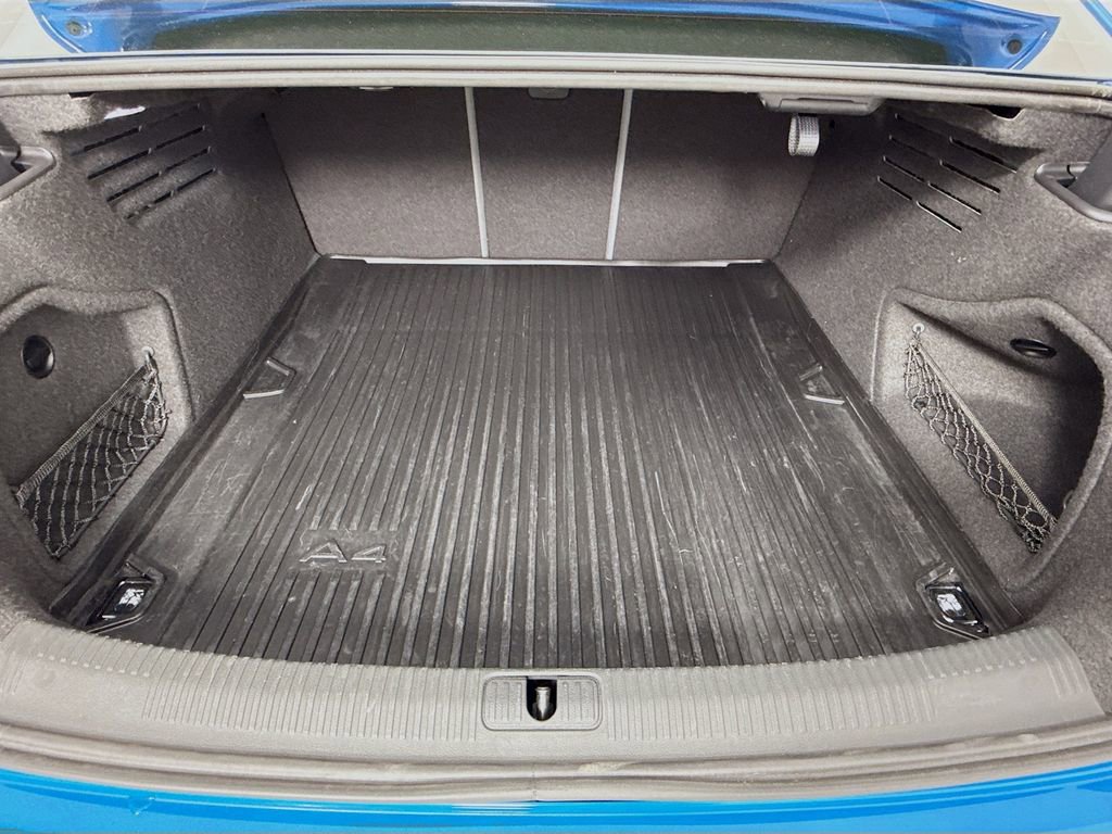 Used 2020 Audi S4 Prestige w/ Prestige Package image 30