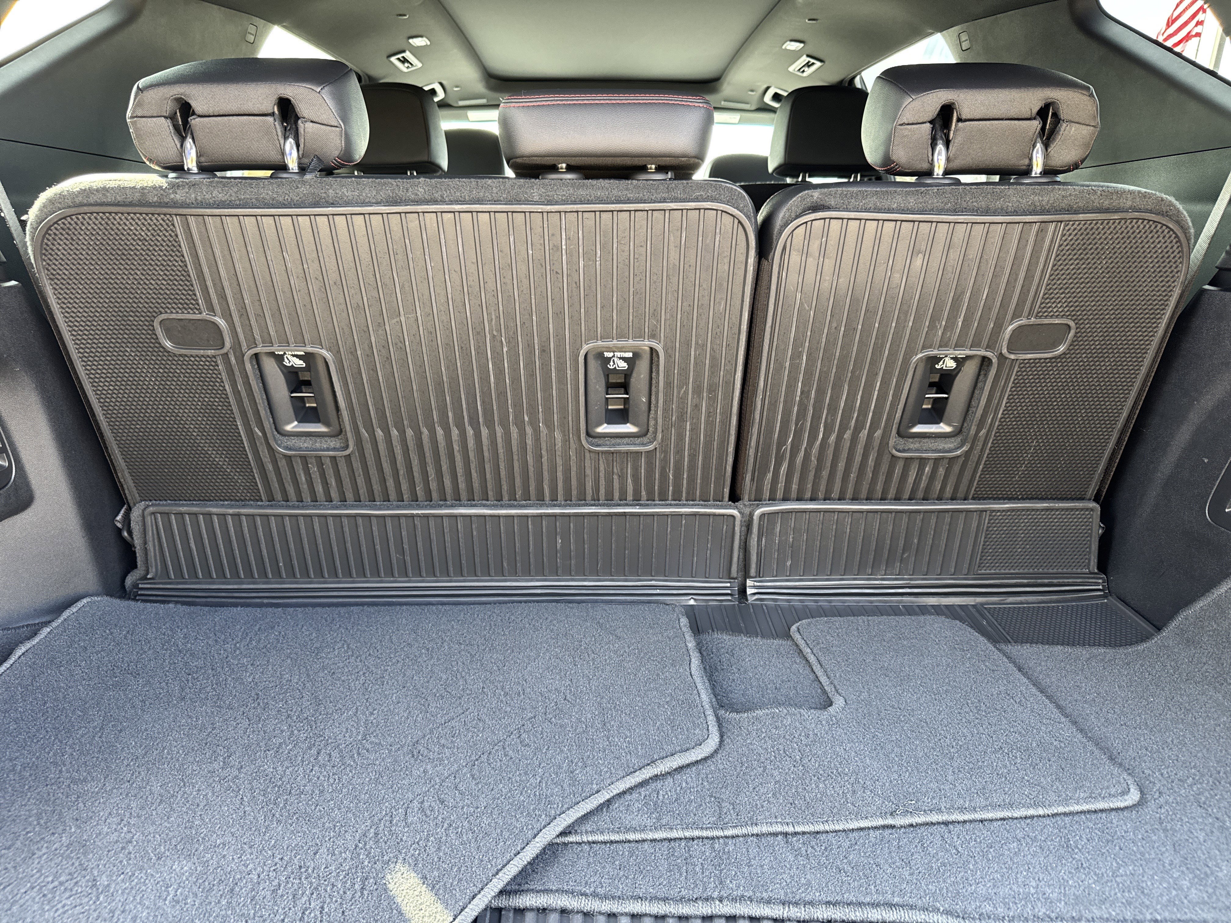 Used 2024 Chevrolet Traverse RS image 34