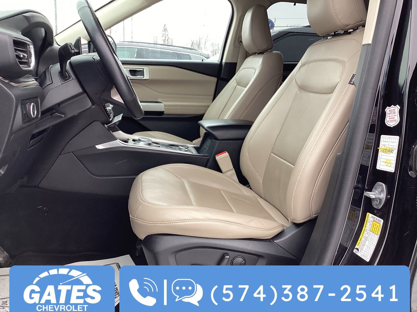Used 2023 Ford Explorer Limited image 15