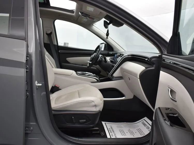 Used 2024 Hyundai Tucson Limited image 17