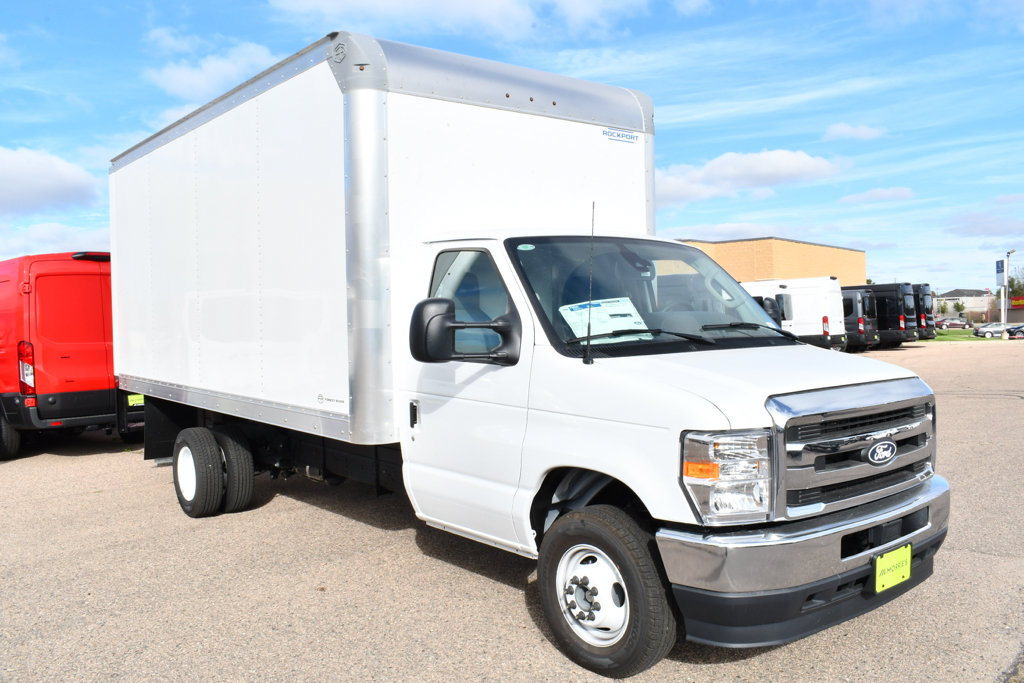 New 2027 Ford E-450 and Econoline 450 Super Duty w/ Power Equipment Group RWD image 5