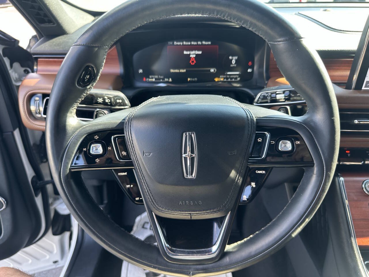Used 2021 Lincoln Aviator Reserve w/ Equipment Group 201A AWD/4WD image 26