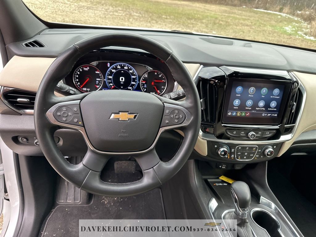 Used 2023 Chevrolet Traverse Premier image 12